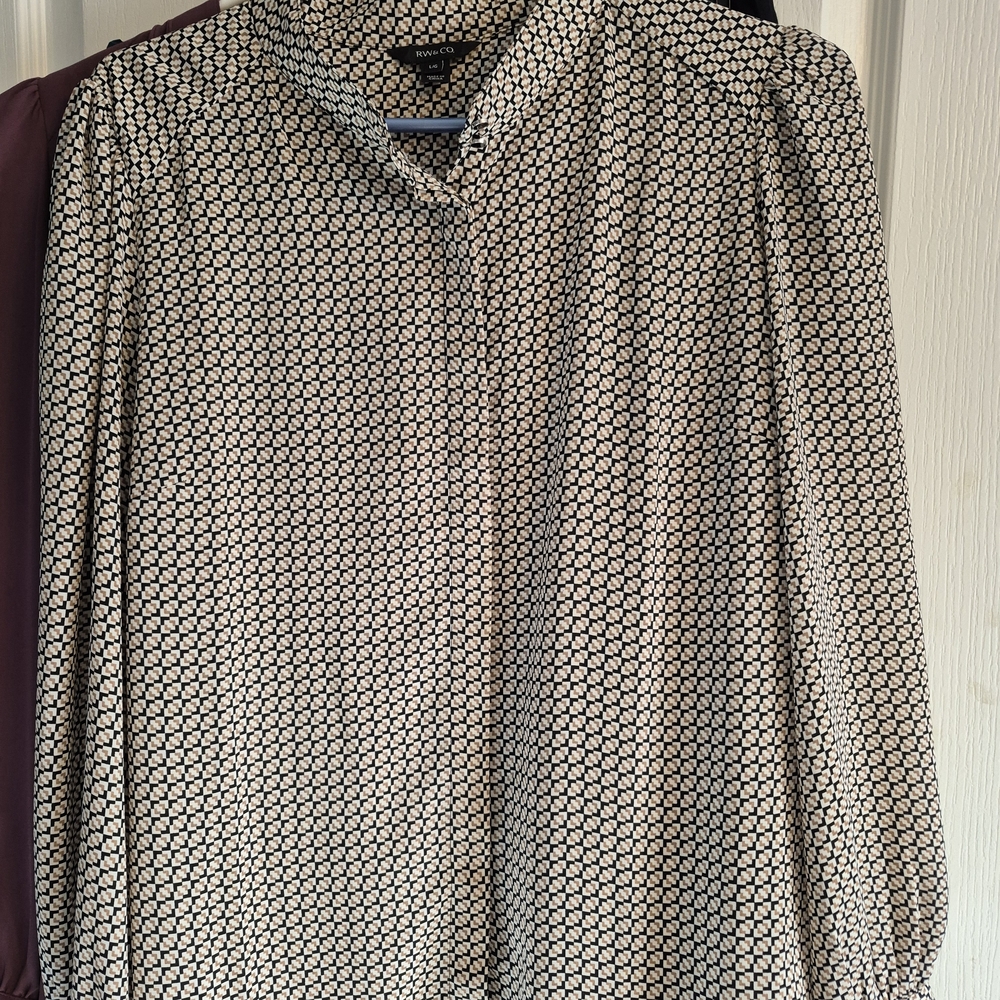 RW&CO. Monochrome Geometric Blouse